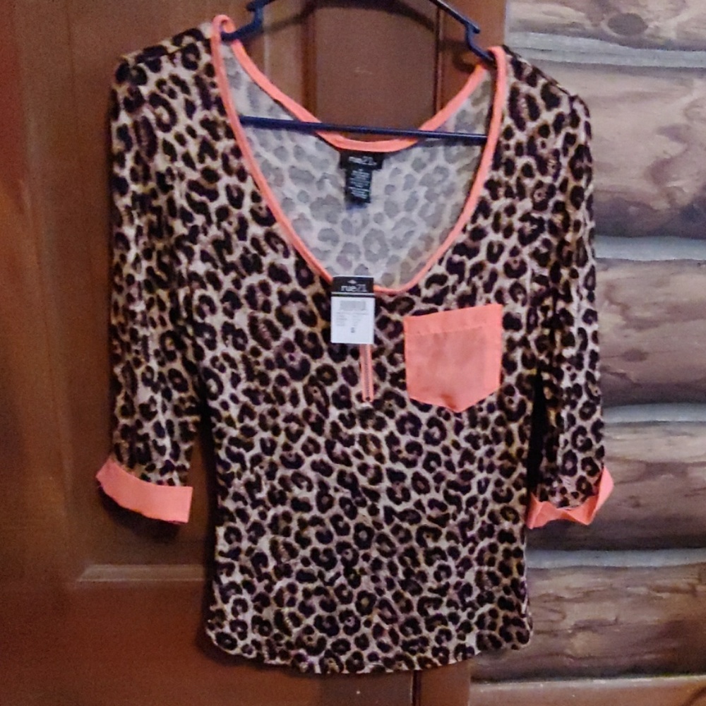 Cheetah top